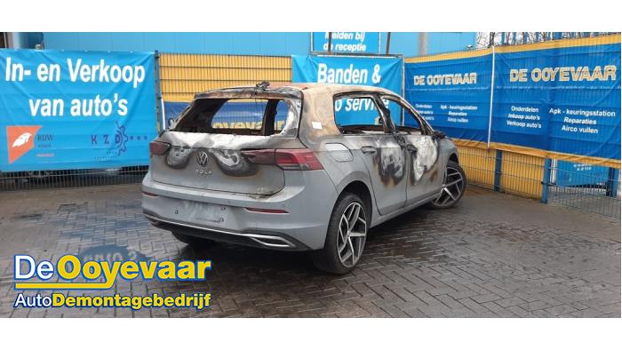 Volkswagen Golf VIII 1.5 eTSI 16V Samochód złomowany (2020, Szary)