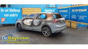 Volkswagen Golf VIII 1.5 eTSI 16V Samochód złomowany (2020, Szary)