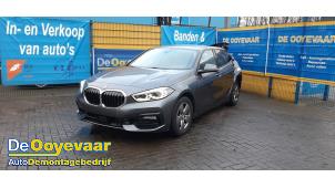 BMW 1 serie 118i 1.5 TwinPower 12V Épave (2021, Gris)