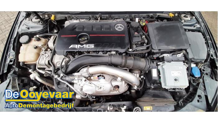 Mercedes A-Klasse AMG 2.0 A-35 AMG Turbo 16V 4Matic Samochód złomowany (2021, Czarny)