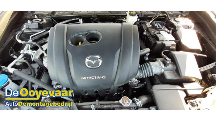 Mazda CX-30 2.0 e-SkyActiv-G 150 16V Vehículo de desguace (2021, Negro)