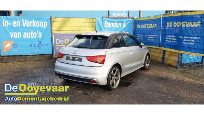 Audi A1 1.2 TFSI Épave (2012, Gris, Noir)