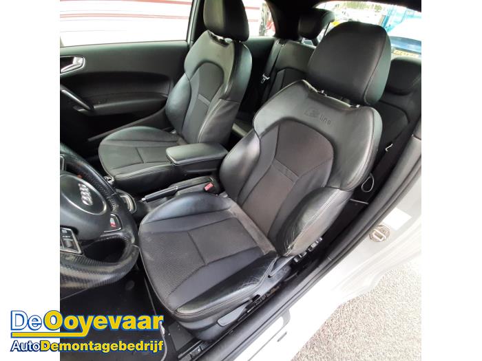 Audi A1 1.2 TFSI Épave (2012, Gris, Noir)