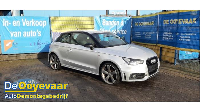 Audi A1 1.2 TFSI Épave (2012, Gris, Noir)