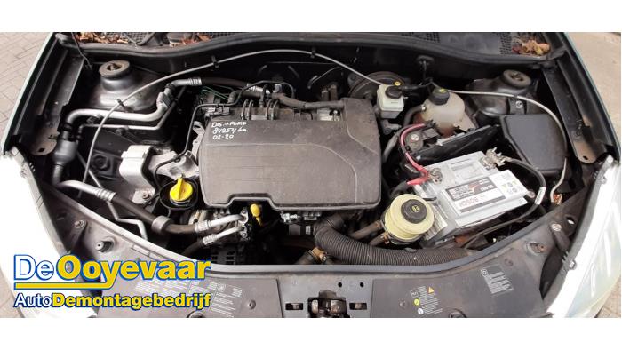 Dacia Sandero I 1.2 16V Skrotfordon (2009, GRIJS)