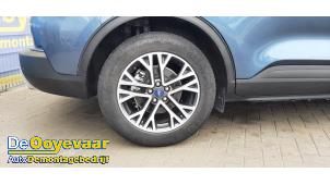Ford Kuga III 2.5 PHEV 16V Samochód złomowany (2021, Niebieski)