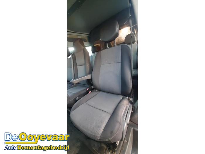 Renault Master III 2.3 dCi 150 16V Samochód złomowany (2021, Bialy)
