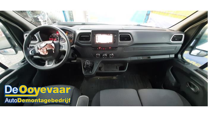 Renault Master III 2.3 dCi 150 16V Samochód złomowany (2021, Bialy)
