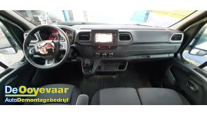 Renault Master III 2.3 dCi 150 16V Samochód złomowany (2021, Bialy)