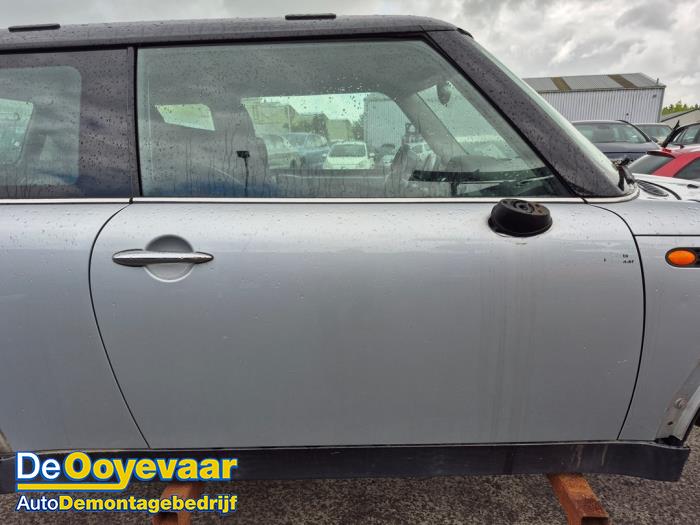 Mini Mini One/Cooper 1.6 16V Cooper Skrotfordon (2002, GRIJS)