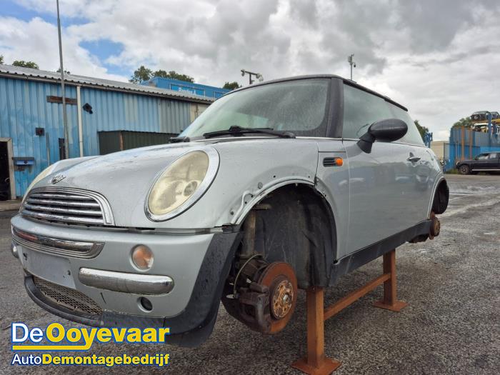 Mini Mini One/Cooper 1.6 16V Cooper Skrotfordon (2002, GRIJS)