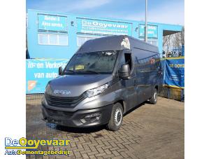 Iveco New Daily VI 33S14, 35C14, 35S14 Épave (2022, Gris)