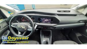 Volkswagen Caddy Cargo V 2.0 TDI BlueMotionTechnology Vehículo de desguace (2024, Negro)