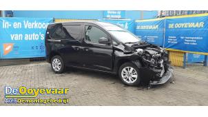 Volkswagen Caddy Cargo V 2.0 TDI BlueMotionTechnology Vehículo de desguace (2024, Negro)