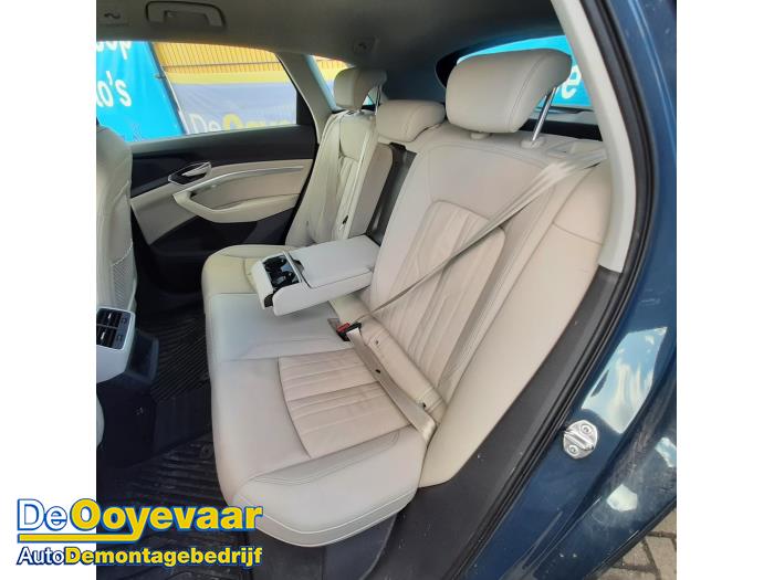 Audi Q8 E-tron 50 Quattro 95 kWh Épave (2023, Bleu)