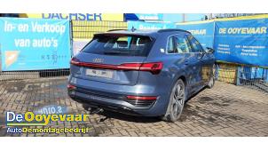 Audi Q8 E-tron 50 Quattro 95 kWh Épave (2023, Bleu)