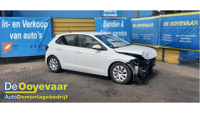 Volkswagen Polo VI 1.0 MPI 12V Épave (2019, Blanc)