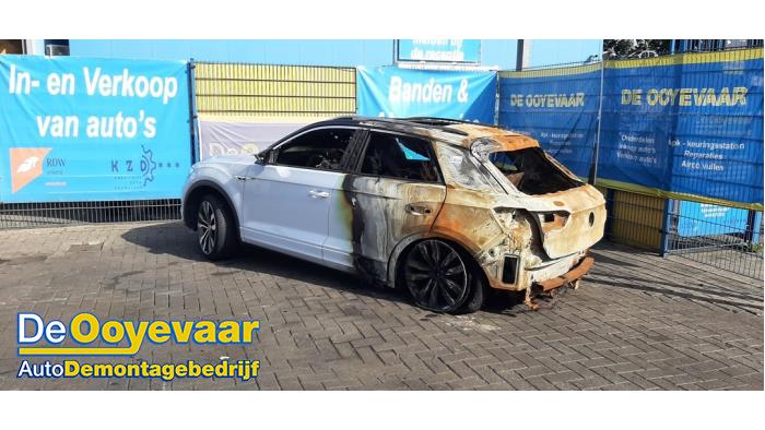 Volkswagen T-Roc 2.0 TSI 16V 4Motion Samochód złomowany (2018, Bialy)