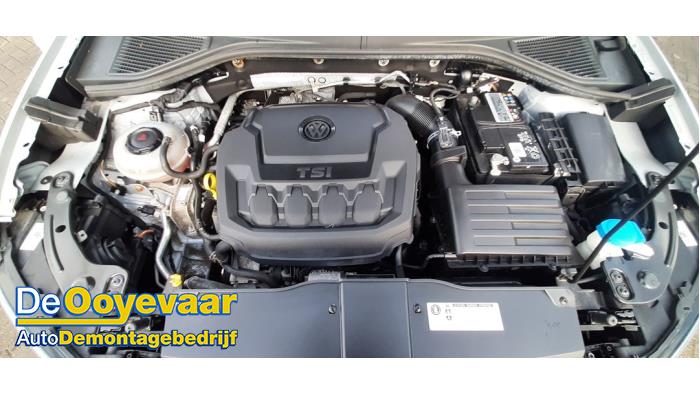 Volkswagen T-Roc 2.0 TSI 16V 4Motion Samochód złomowany (2018, Bialy)