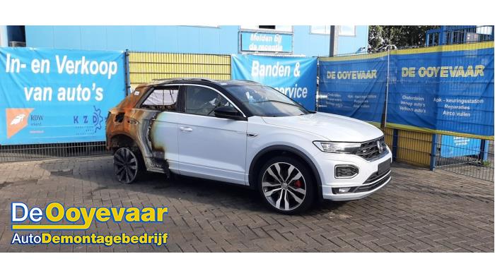 Volkswagen T-Roc 2.0 TSI 16V 4Motion Samochód złomowany (2018, Bialy)