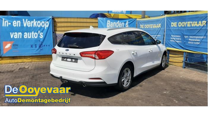 Ford Focus 4 Wagon 1.0 Ti-VCT EcoBoost 12V 100 Épave (2020, Blanc)