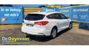 Ford Focus 4 Wagon 1.0 Ti-VCT EcoBoost 12V 100 Épave (2020, Blanc)