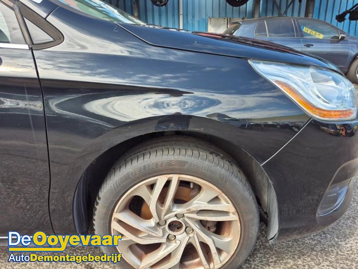 Citroen C4 Berline 1.6 16V VTi Vehículo de desguace (2011, Negro)