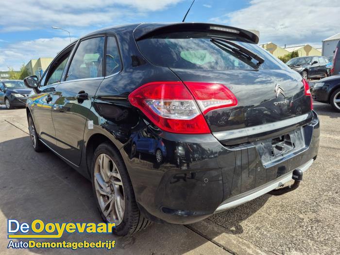 Citroen C4 Berline 1.6 16V VTi Vehículo de desguace (2011, Negro)