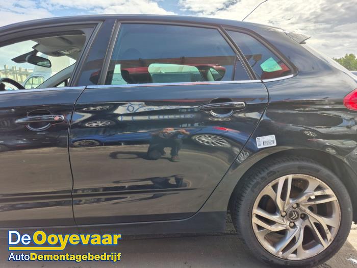 Citroen C4 Berline 1.6 16V VTi Vehículo de desguace (2011, Negro)