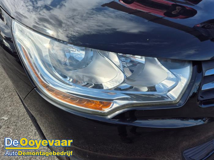 Citroen C4 Berline 1.6 16V VTi Vehículo de desguace (2011, Negro)