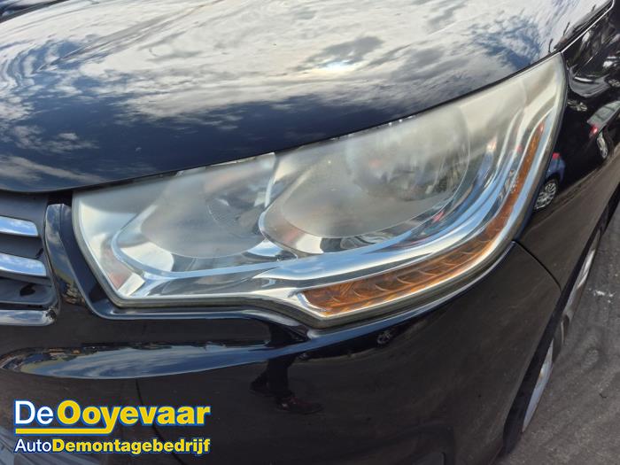 Citroen C4 Berline 1.6 16V VTi Vehículo de desguace (2011, Negro)