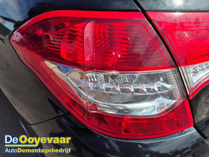 Citroen C4 Berline 1.6 16V VTi Vehículo de desguace (2011, Negro)