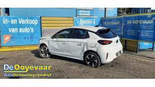Opel Corsa F Electric Long Range 51kWh Vehículo de desguace (2025, Blanco)