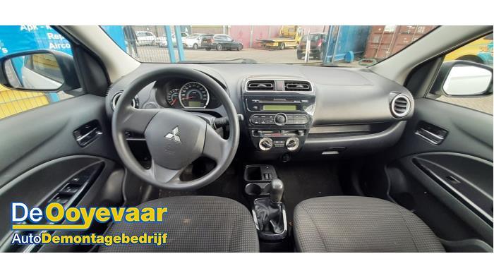 Mitsubishi Space Star 1.2 12V Épave (2014, Blanc)