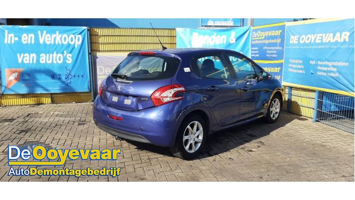 Peugeot 208 I 1.4 16V Épave (2012, Bleu)