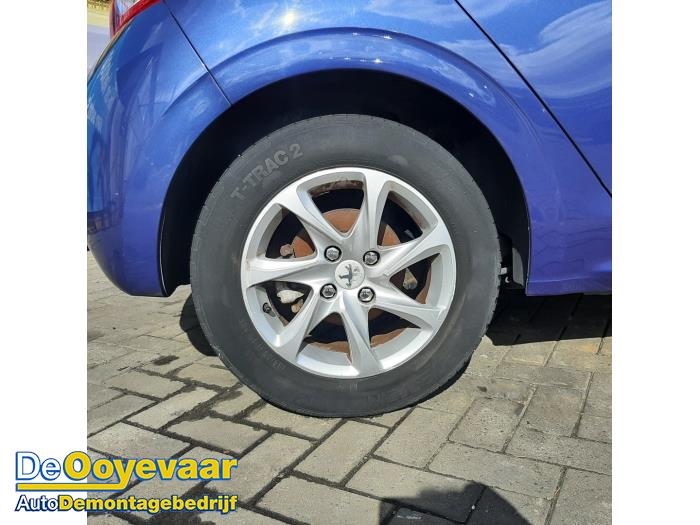 Peugeot 208 I 1.4 16V Épave (2012, Bleu)