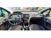 Peugeot 208 I 1.4 16V Épave (2012, Bleu)