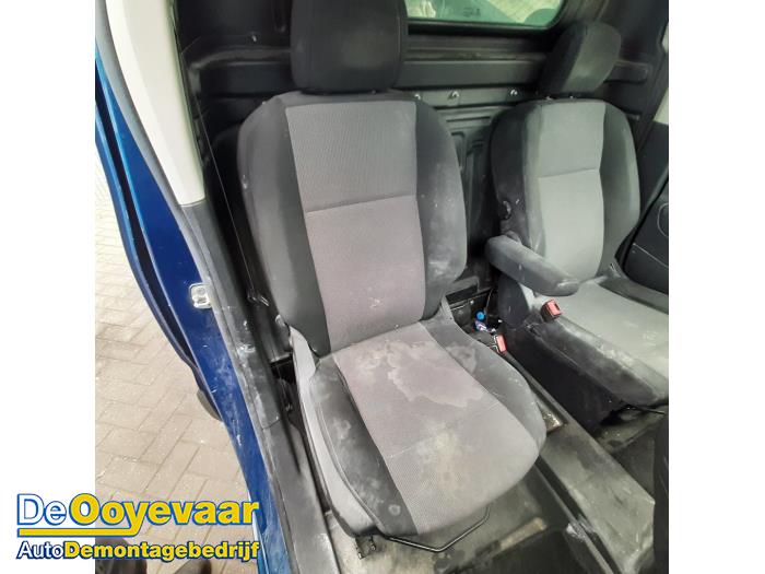 Peugeot Partner 1.6 BlueHDI 75 Samochód złomowany (2019, Niebieski)