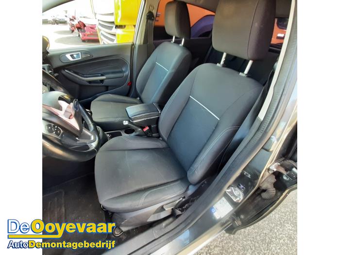 Ford Fiesta 6 1.25 16V Schrottauto (2017, Grau)