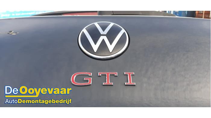 Volkswagen Golf VIII 2.0 GTI 16V Vehículo de desguace (2021, Gris)