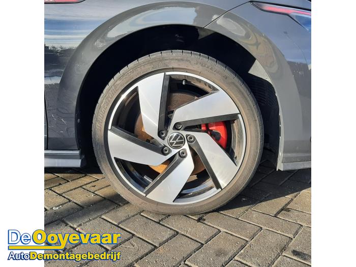 Volkswagen Golf VIII 2.0 GTI 16V Vehículo de desguace (2021, Gris)