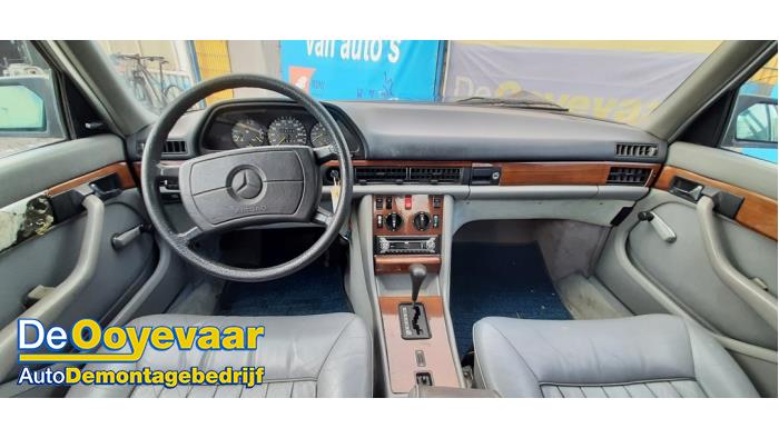 Mercedes S-Klasse Skrotfordon (1982, BLAUW)