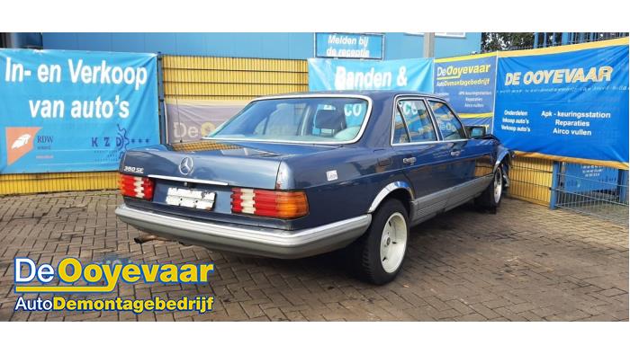 Mercedes S-Klasse Skrotfordon (1982, BLAUW)