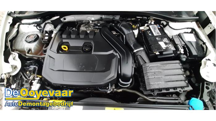 Seat Leon Sportstourer 1.5 eTSI 16V Samochód złomowany (2021, Bialy)
