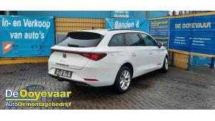 Seat Leon Sportstourer 1.5 eTSI 16V Samochód złomowany (2021, Bialy)