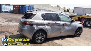 Peugeot 308 1.2 12V e-THP PureTech 130 Vehículo de desguace (2016, Gris)