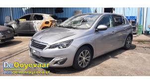 Peugeot 308 1.2 12V e-THP PureTech 130 Vehículo de desguace (2016, Gris)