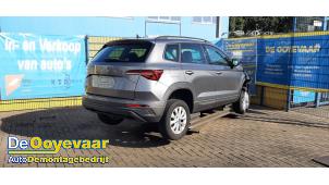 Skoda Karoq 1.0 TSI 12V Vehículo de desguace (2024, Gris)
