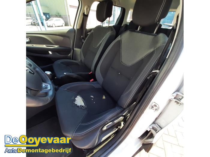 Renault Clio IV Estate/Grandtour 0.9 Energy TCE 90 12V Vehículo de desguace (2019, Blanco)