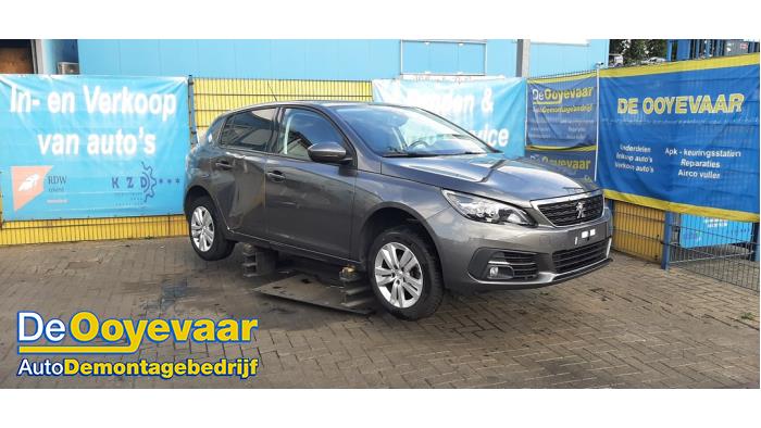 Peugeot 308 1.2 12V e-THP PureTech 110  (Schrott)